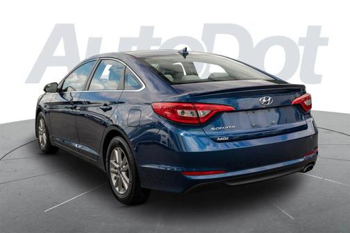 2017 Hyundai SONATA SE