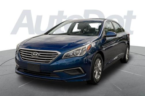 2017 Hyundai SONATA SE
