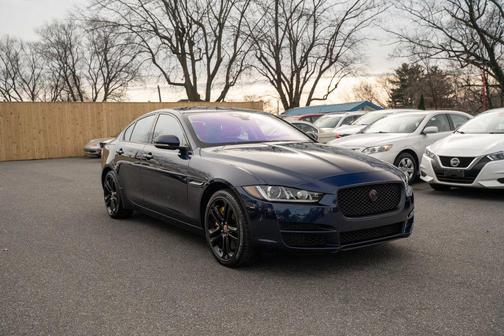 2018 Jaguar XE 35t Premium