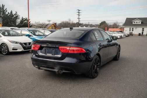 2018 Jaguar XE 35t Premium