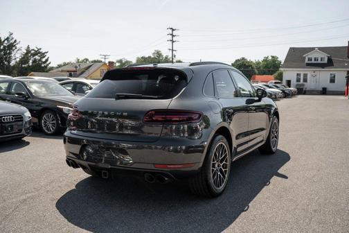 Gray 2018 Porsche Macan Macan Turbo