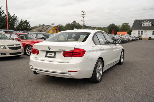 White 2016 BMW 328 328i Sedan 4D