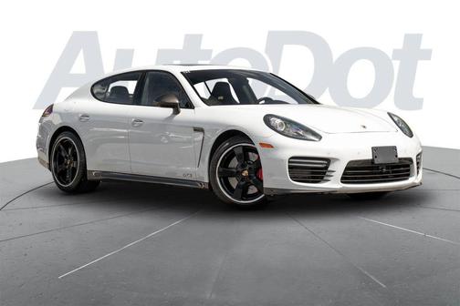 Carmine Red 2016 Porsche Panamera GTS