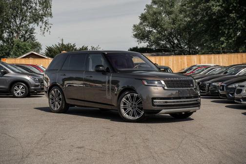 Gray 2023 Land Rover Range Rover P400 SE