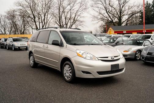 2007 Toyota Sienna LE