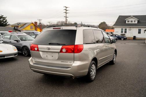 2007 Toyota Sienna LE