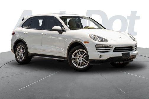 White 2013 Porsche Cayenne Cayenne