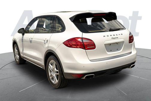 White 2013 Porsche Cayenne Cayenne