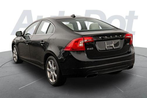 2016 Volvo S60 T5 Drive-E Premier