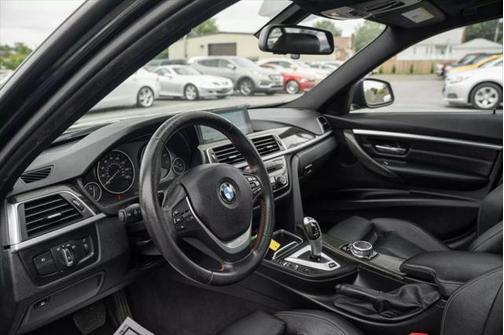 2016 BMW 330e 330e Sedan 4D