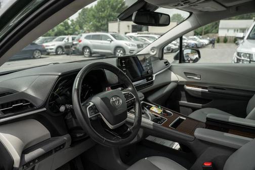Cypress 2022 Toyota Sienna XLE