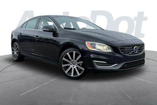 Onyx Black Metallic 2017 Volvo S60 Inscription T5 Platinum