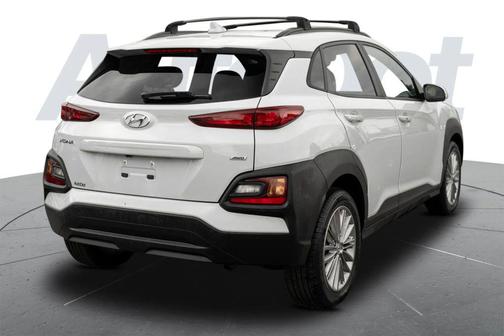 Chalk White 2021 Hyundai KONA SEL Plus