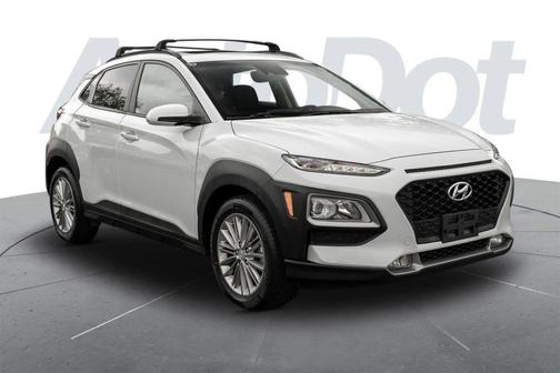 Chalk White 2021 Hyundai KONA SEL Plus