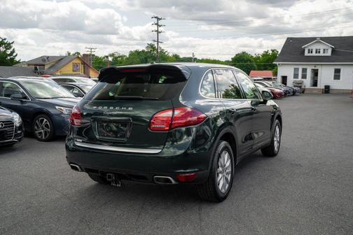 Jet Green Metallic 2014 Porsche Cayenne Diesel