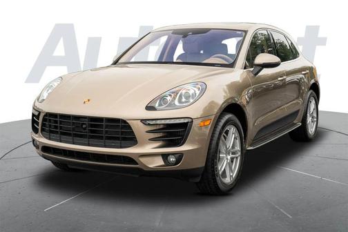 Gold 2016 Porsche Macan Macan Sport Edition