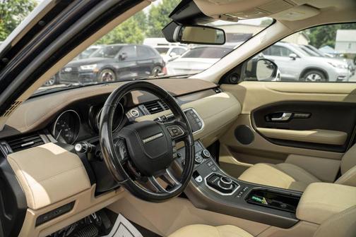 Loire Blue Metallic 2018 Land Rover Range Rover Evoque SE