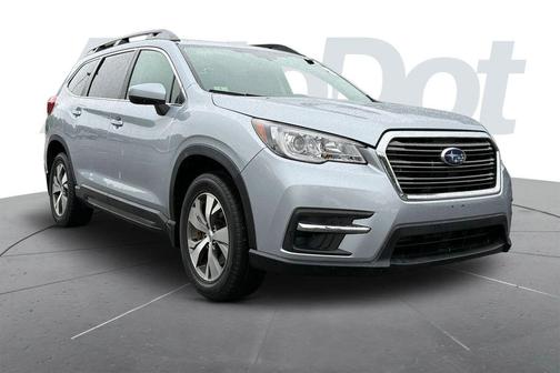 Ice Silver Metallic 2019 Subaru Ascent Premium 8-Passenger