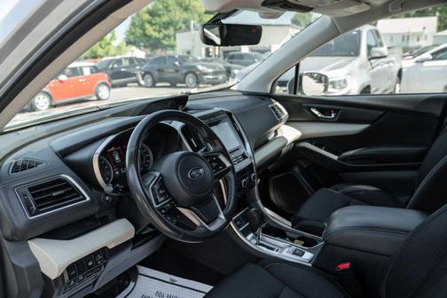 Ice Silver Metallic 2019 Subaru Ascent Premium 8-Passenger