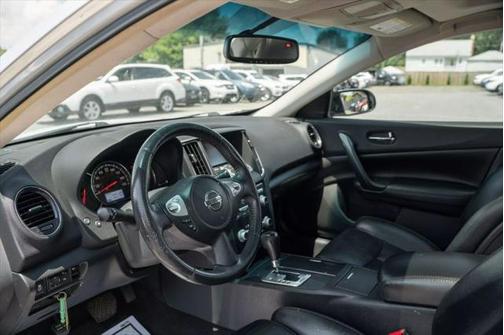 2014 Nissan Maxima SV