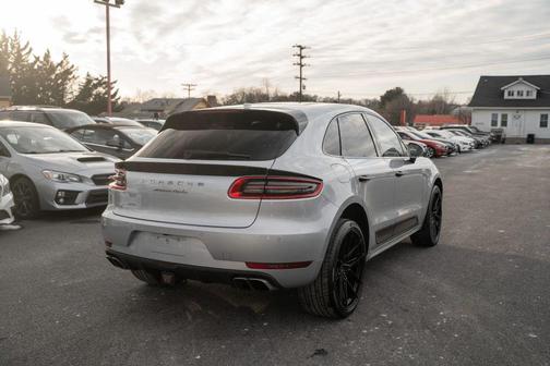 2015 Porsche Macan Turbo