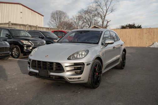 2015 Porsche Macan Turbo
