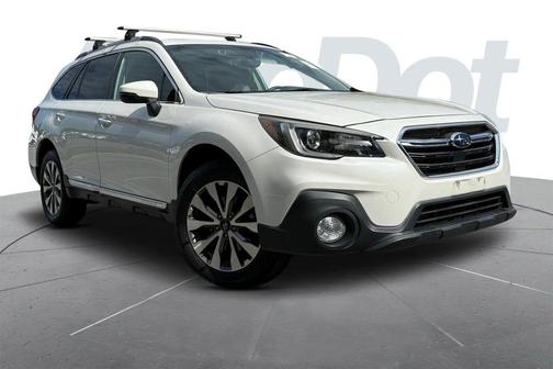 Crystal White Pearl 2018 Subaru Outback 3.6R Touring