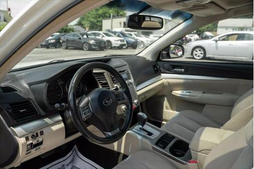 2013 Subaru Outback 2.5i Premium