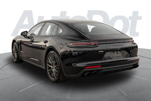 2018 Porsche Panamera 4S