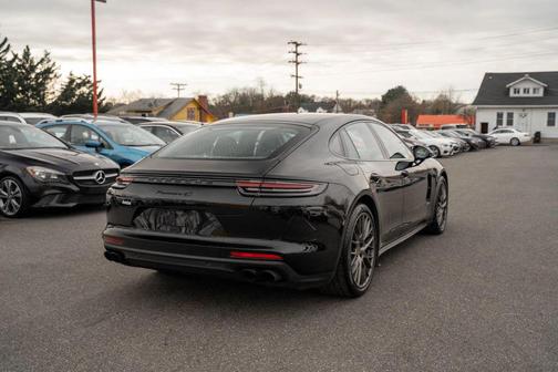 2018 Porsche Panamera 4S