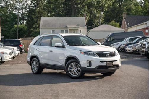 2015 Kia Sorento LX