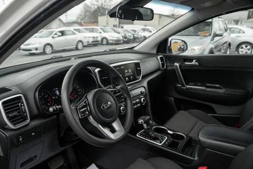 2022 Kia Sportage LX