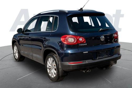 2011 Volkswagen Tiguan SE