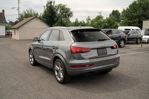 Monsoon Gray Metallic 2016 Audi Q3 2.0T Premium Plus