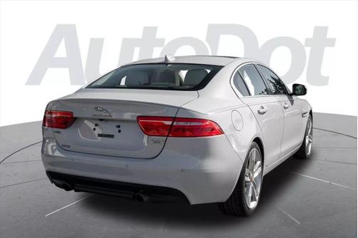 2017 Jaguar XE 35t Prestige