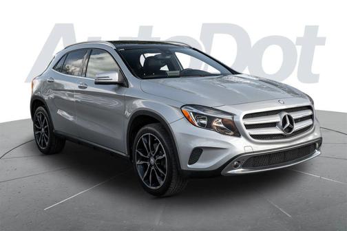 Polar Silver Metallic 2017 Mercedes-Benz GLA 250 4MATIC