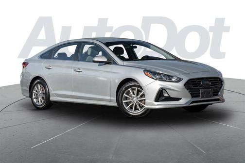 2018 Hyundai SONATA SE