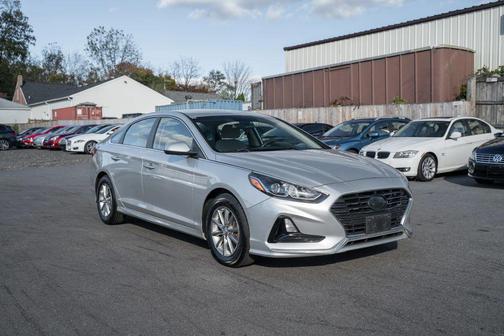 2018 Hyundai SONATA SE
