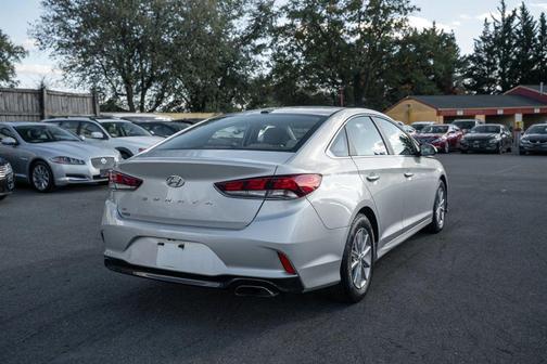 2018 Hyundai SONATA SE