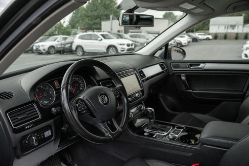 Gray 2016 Volkswagen Touareg TDI Sport w/Technology
