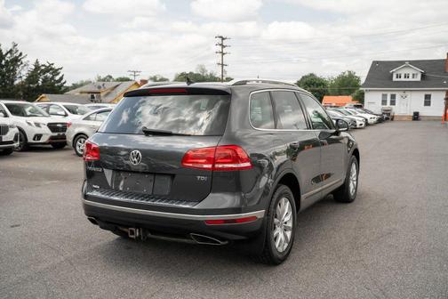Gray 2016 Volkswagen Touareg TDI Sport w/Technology