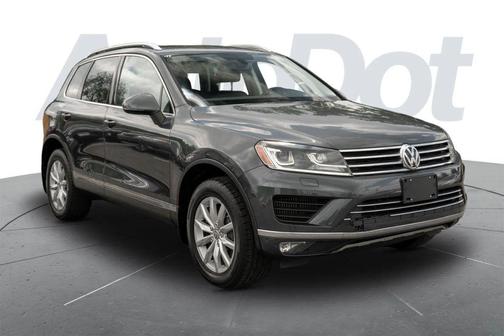 Gray 2016 Volkswagen Touareg TDI Sport w/Technology