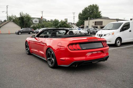 2018 Ford Mustang EcoBoost