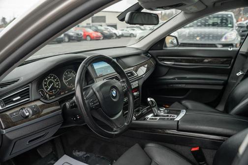 2012 BMW 750 Li xDrive