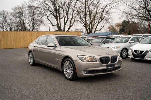 2012 BMW 750 Li xDrive