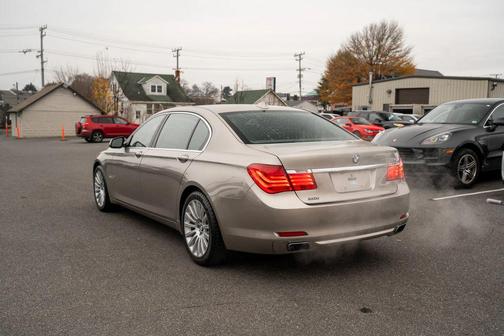 2012 BMW 750 Li xDrive