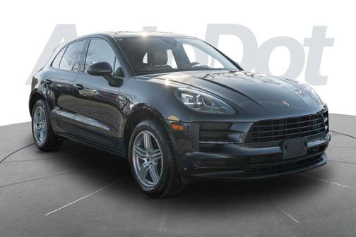 2019 Porsche Macan Sport Utility 4D