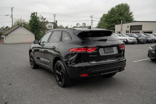 Black 2018 Jaguar F-PACE 25t Premium