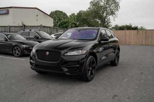 Black 2018 Jaguar F-PACE 25t Premium