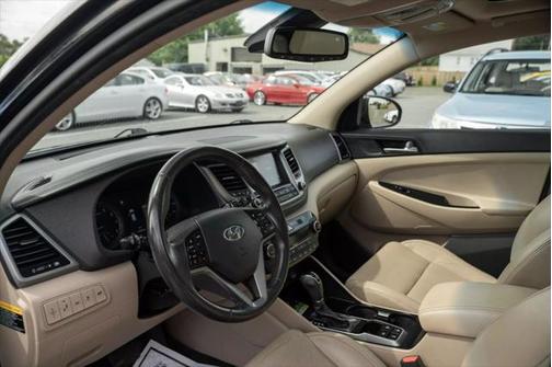 2016 Hyundai TUCSON Sport